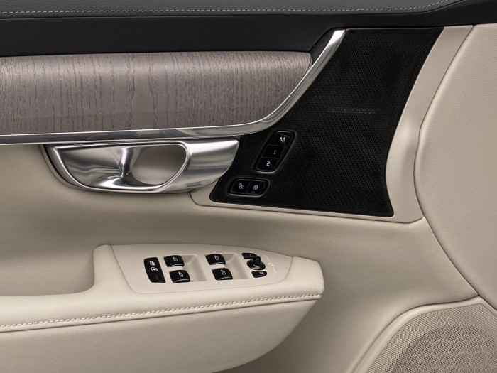 Volvo V90 T6 AWD Plug-in DARK PLUS AUT