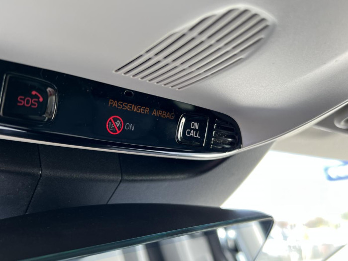 Volvo V90 B4 AWD MOMENTUM Aut REZERVACE 2.0 Momentum