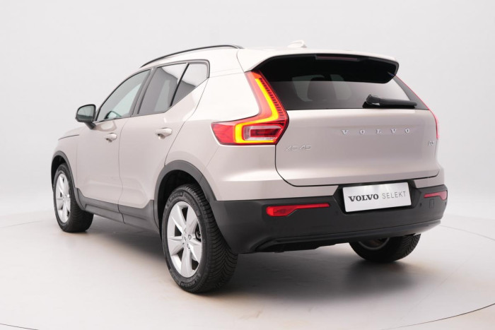 Volvo XC40 B3 DARK PLUS AUT CZ 1.maj.