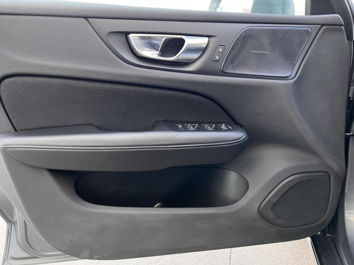 Volvo V60 B4 MOMENTUM Aut 1.maj. 2.0 Momentum