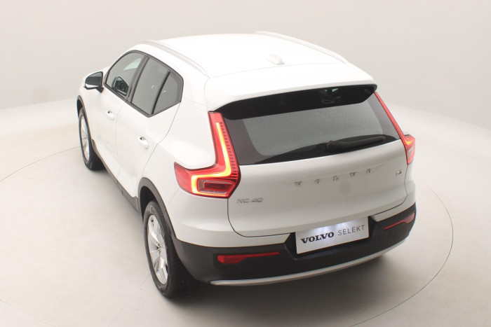 Volvo XC40 T3 MOMENTUM AUT CZ REZERVACE 1.5 Momentum