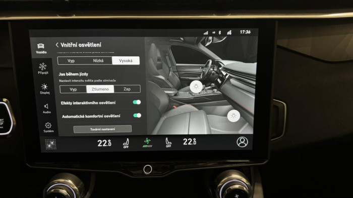 Lynk & Co 01 PHEV DCT AUT 1.maj. REZERVACE