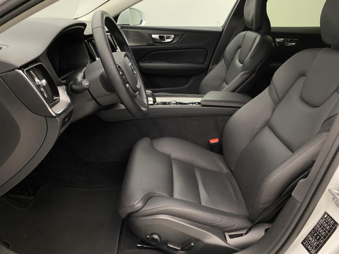 Volvo V60 CC B4 AWD ADVANCED REZERVACE 2.0 CC CC