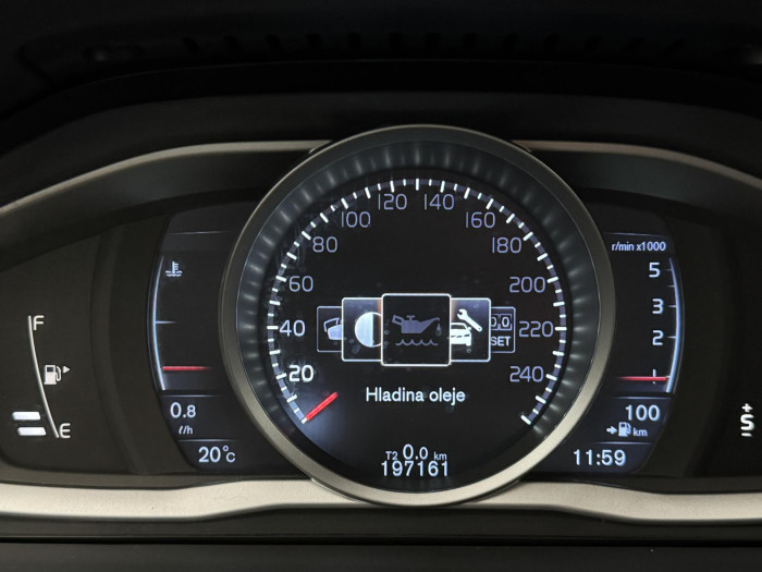 Volvo V70 D4 MOMENTUM CZ 1.maj 2.0 d Momentum