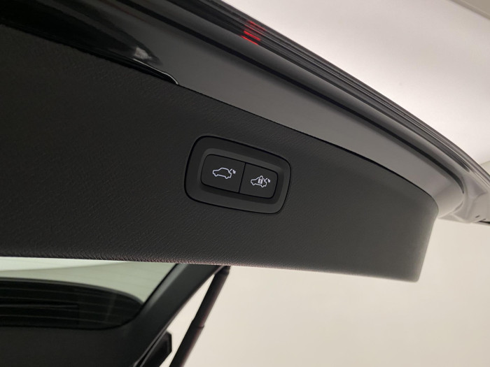 Volvo XC90 T8 AWD RECHARGE BRIGHT ULTRA 7