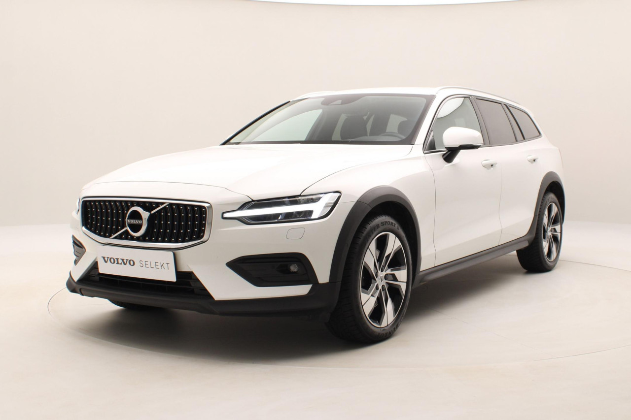Volvo V60 CC B4 AWD MOMENTUM AUT 1.maj. 2.0 CC CC Momentum