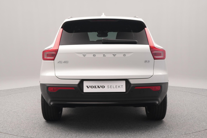 Volvo XC40 B3 PLUS DARK AUT CZ 1.maj
