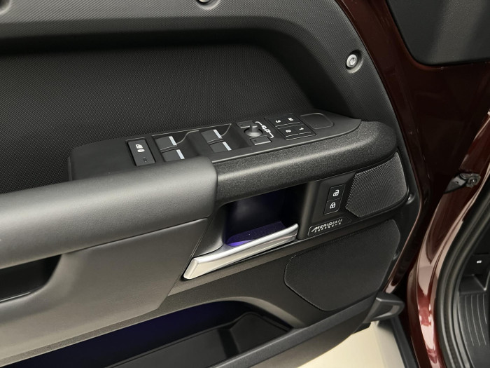 Land Rover Defender 110 D300 SEDONA EDITION AWD 3.0 d Edition