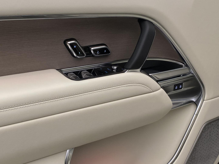 Land Rover Range Rover P530 AUTOBIOGRAPHY REZERVACE