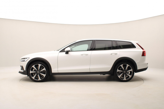 Volvo V60 CC B5 AWD ULTIMATE AUT 1.maj 2.0 CC CC