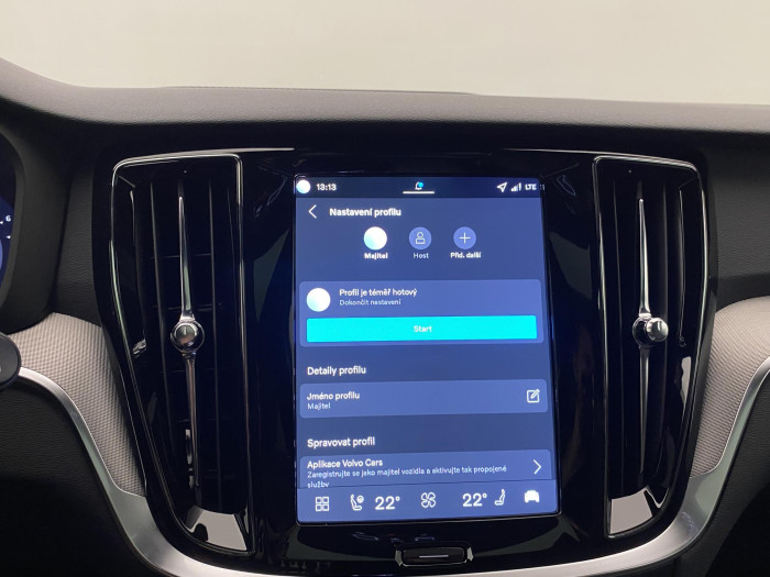 Volvo V60 B4 AUT DARK PLUS