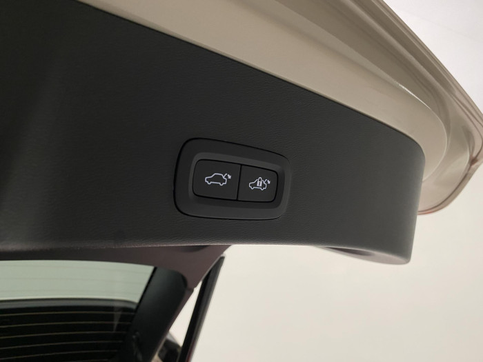Volvo XC40 B3 AUT DARK PLUS