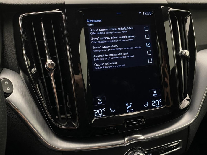Volvo XC60 T5 AWD MOMENTUM AUT REZERVACE 2.0 Momentum