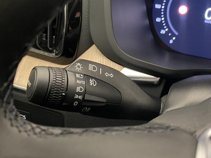 Volvo XC60 B5 AWD AUT DARK PLUS