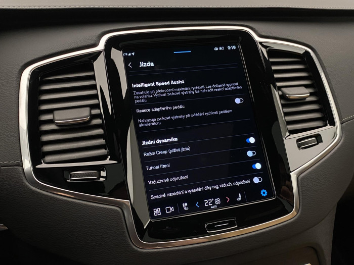 Volvo XC90 T8 AWD ULTRA DARK AUT CZ 7m