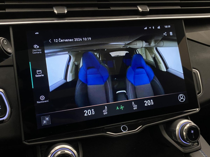 Lynk & Co 01 PHEV DCT AUT REZERVACE