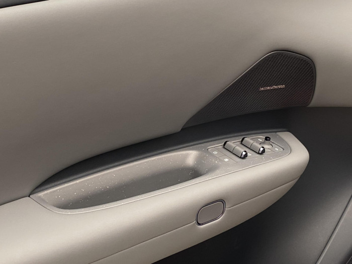 Lynk & Co 02 MORE PŘEDVÁDĚCÍ VŮZ