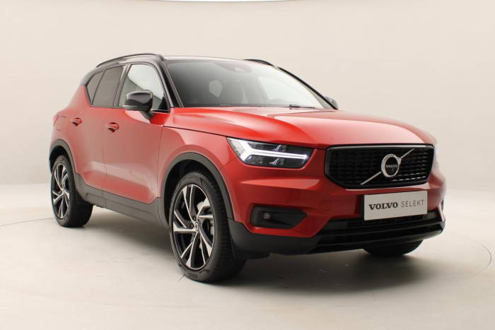 Volvo XC40 D4 AWD R-DESIGN AUT CZ 1.maj 2.0 d