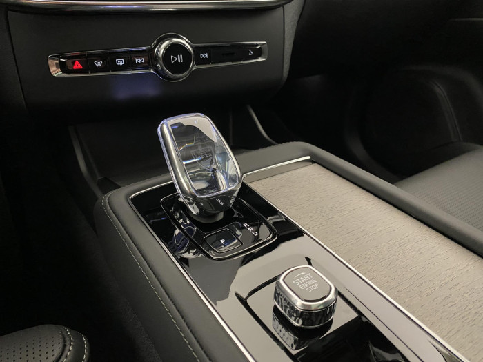 Volvo XC90 T8 AWD RECHARGE DARK PLUS 7m