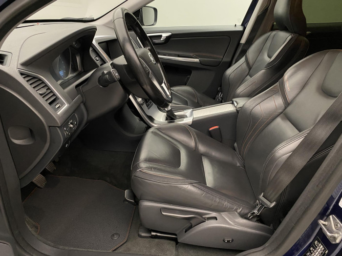 Volvo XC60 D4 AWD MOMENTUM 2.4 d Momentum