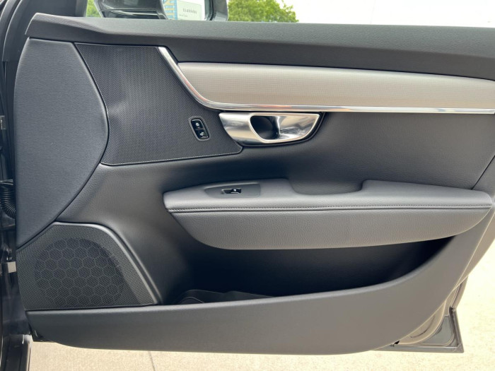 Volvo V90 D4 MOMENTUM PRO Aut 1.maj. 2.0 d Momentum