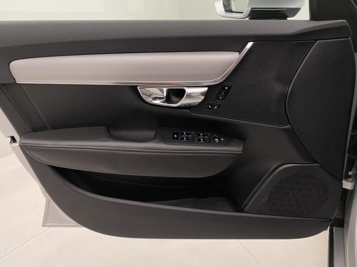 Volvo V90 D5 AWD INSCRIPTION REZERVACE 2.0 d