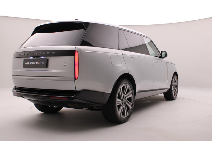 Land Rover Range Rover SV P530 LWB 1.maj.