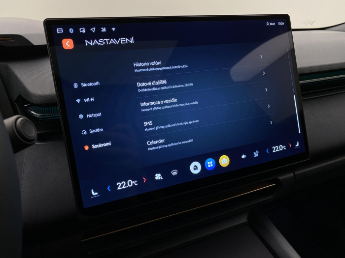 Lynk & Co 08 MORE PHEV