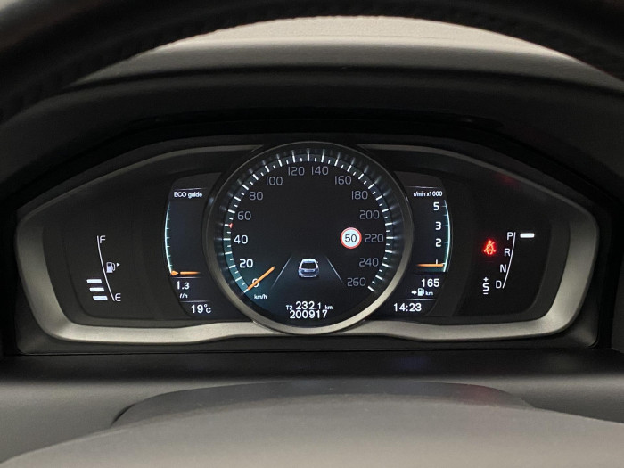 Volvo XC60 D4 AWD MOMENTUM REZERVACE 2.4 d Momentum