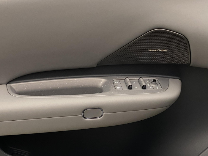 Lynk & Co 02 MORE EV