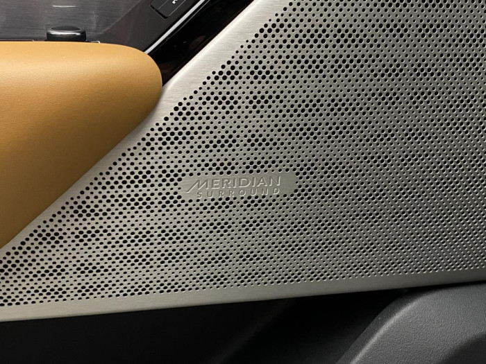 Land Rover Range Rover Velar D300 SE AWD AUT REZERVACE 3.0 d SE