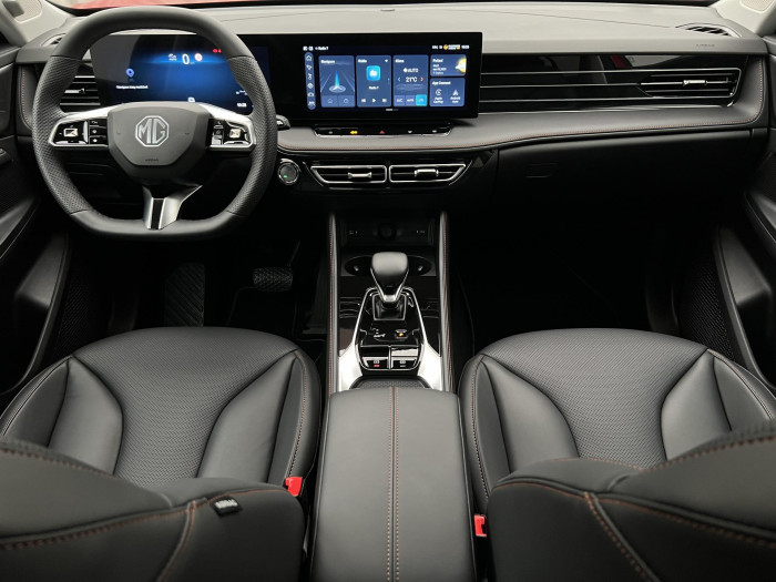 MG HS 1.5 TGI EXCLUSIVE AUT CZ 1.maj 1.5 Exclusive