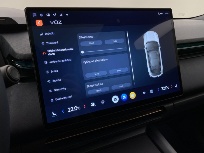 Lynk & Co 08 MORE PHEV