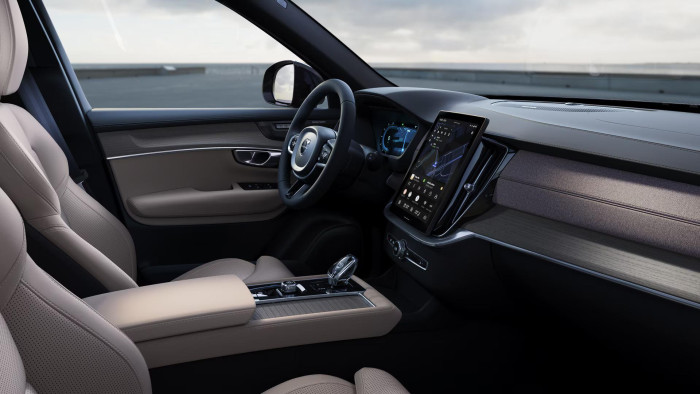 Volvo XC90 B5 AWD DARK PLUS