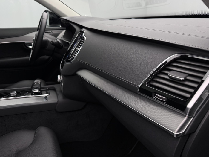 Volvo XC90 T8 AWD RECHARGE DARK PLUS
