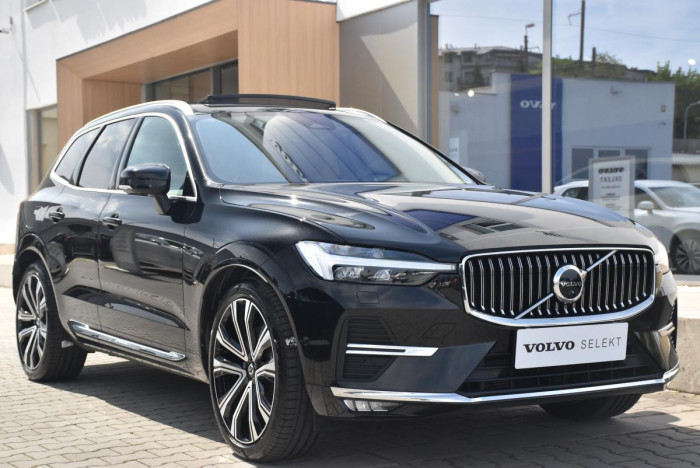 Volvo XC60 B5 AWD ULTIMATE BRIGHT 1.maj.