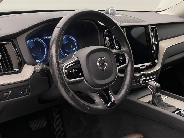 Volvo XC60 T6 AWD INSCRIPTION AUT CZ