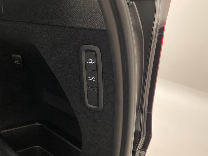 Volvo XC90 T8 AWD RECHARGE DARK ULTRA