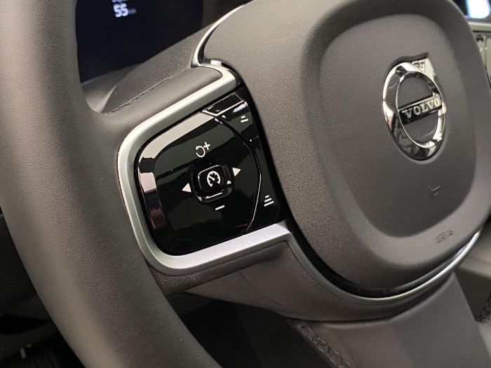 Volvo XC60 T8 AWD PLUG-IN DARK ULTRA CZ