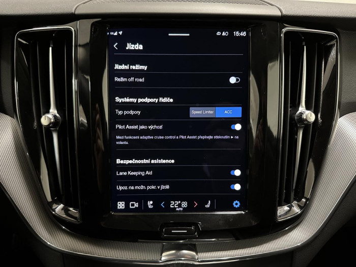 Volvo XC60 B4 AWD PLUS DARK REZERVACE 2.0 Plus