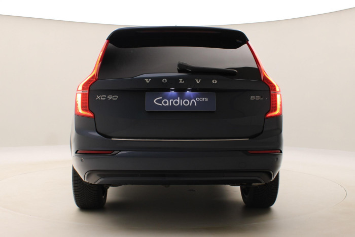 Volvo XC90 B5 AWD R-DESIGN AUT REZERVACE