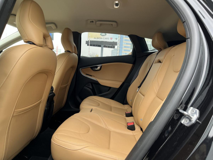 Volvo V40 D2 MOMENTUM 1.maj. 2.0 d Momentum