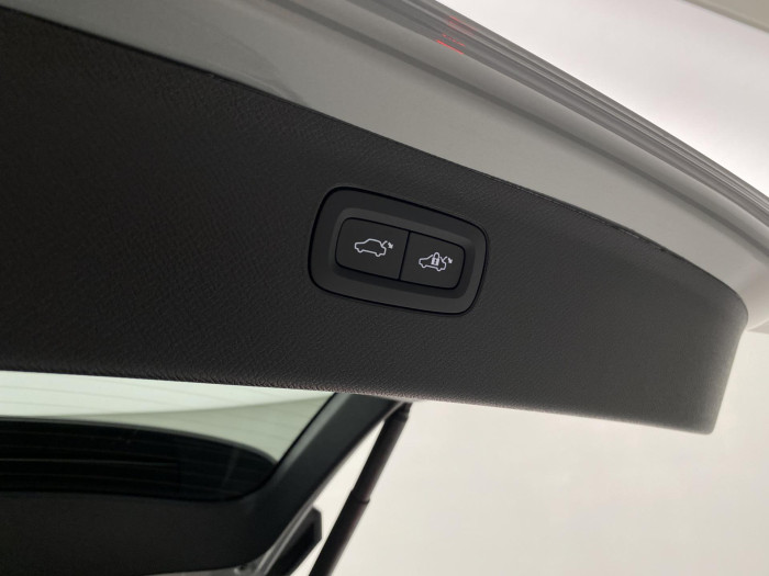 Volvo XC90 T8 AWD RECHARGE DARK PLUS 7m