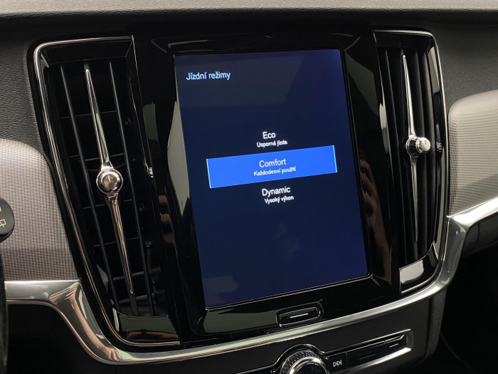 Volvo V90 D4 R-DESIGN AUT 2.0 d