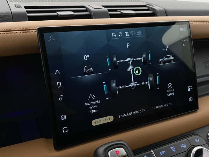 Land Rover Defender D300 HSE AUT AWD REZERVACE 3.0 d