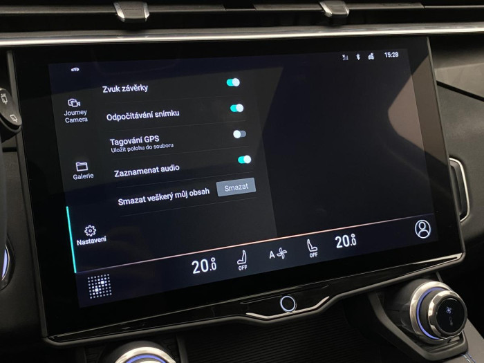 Lynk & Co 01 PHEV DCT AUT 1.maj