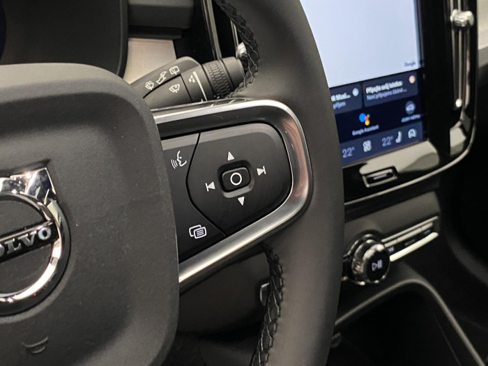 Volvo XC40 B3 AUT DARK PLUS