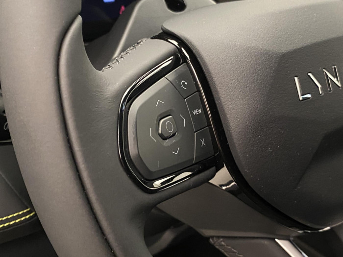 Lynk & Co 01 01 CORE PHEV