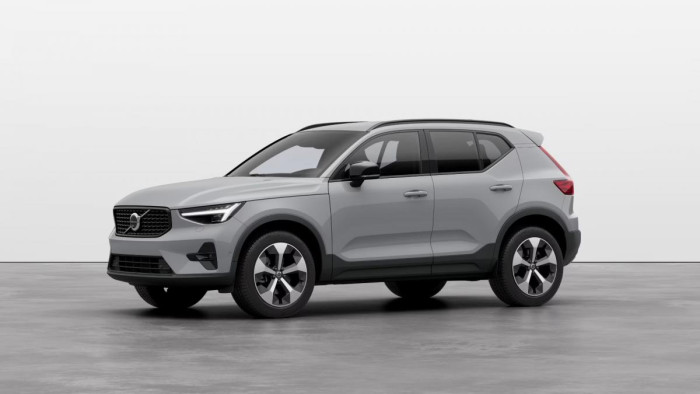 Volvo XC40 B3 AUT DARK PLUS