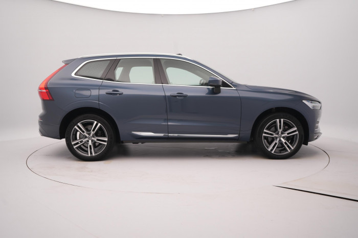 Volvo XC60 B4 AWD INSCRIPTION REZERVACE